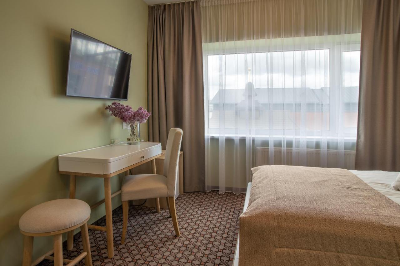 Hotel Sinchronas Тельшяй Экстерьер фото