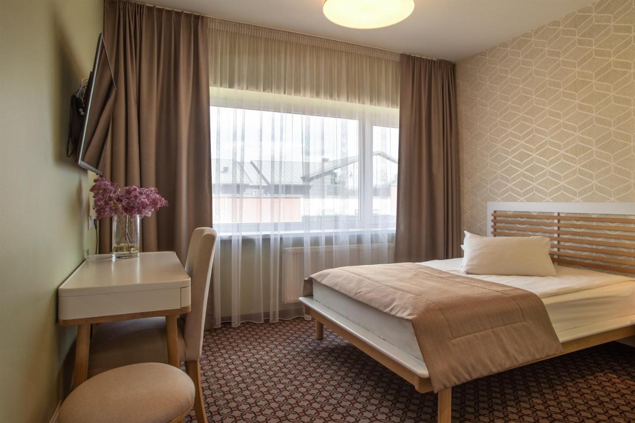 Hotel Sinchronas Тельшяй Экстерьер фото