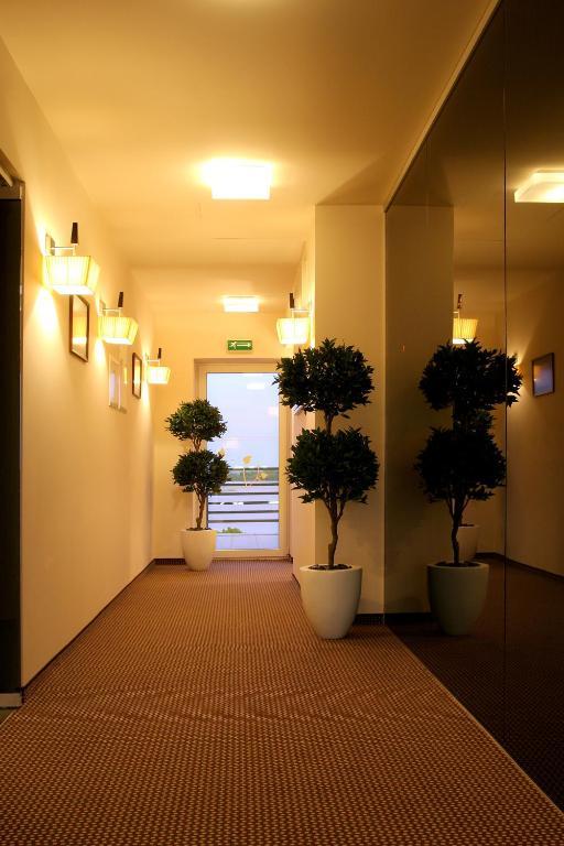 Hotel Sinchronas Тельшяй Экстерьер фото